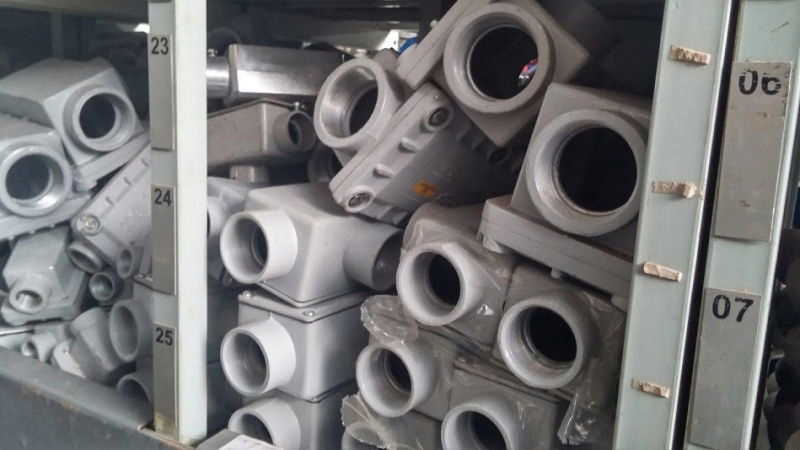 Temos diversos modelos e tamanhos de conex�es, flanges, curvas, tes e redu��es em a�o e/ou PVC.Valores apenas sob consulta.