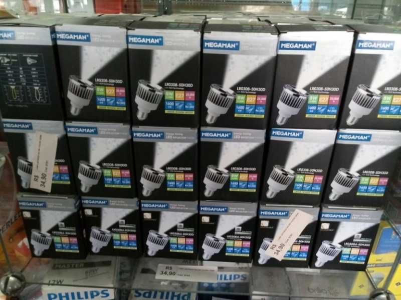 L�mpadas de Led de pot�ncias variadas (8W, 9W, 12W, 15W, 25W), refletores de Led de v�rias pot�ncias para uso residencial e industrial