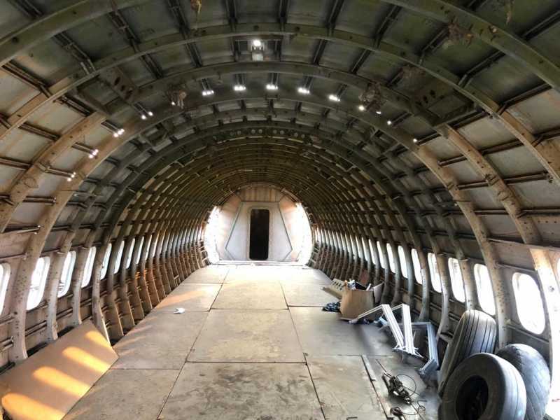 Fuselagem Traseira do Avi�o Jumbo 737-300, com asas, deriva e profundor, PP-VNZ