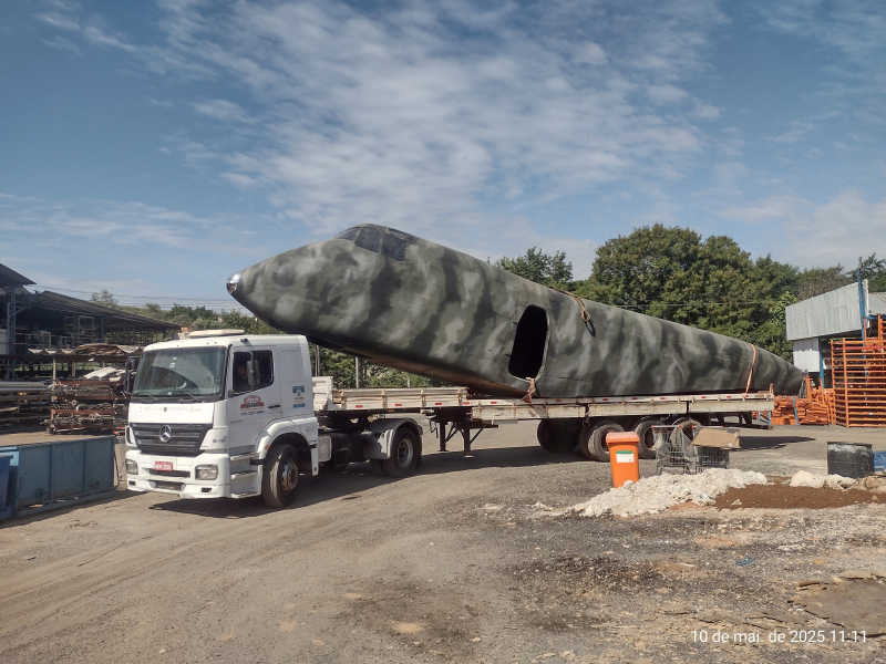 Fuselagem Avi�o Militar Buffalo C115