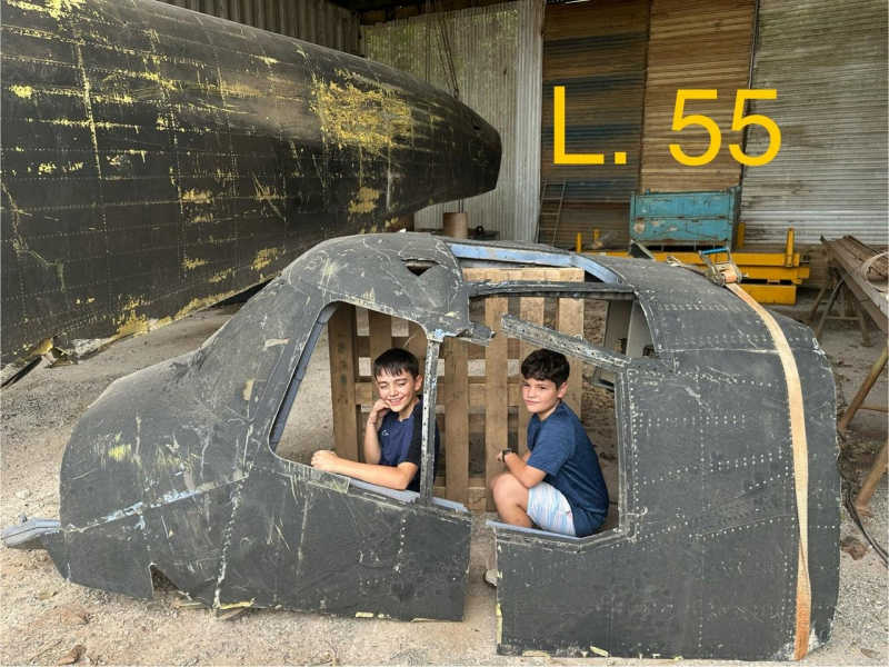 Fuselagem Avi�o Militar Buffalo C115