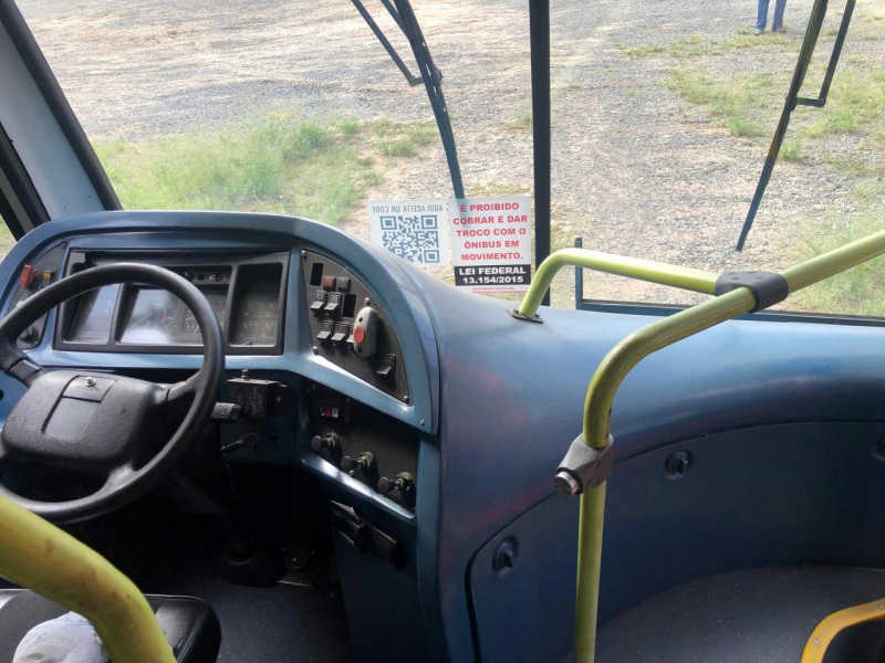 �nibus Volvo Bisanfonado 2005 com baixa no detran